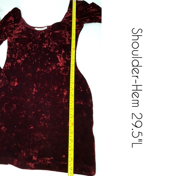 Le chateau🥀 Velvet Body-Kiss Dress - Picture 7 of 12